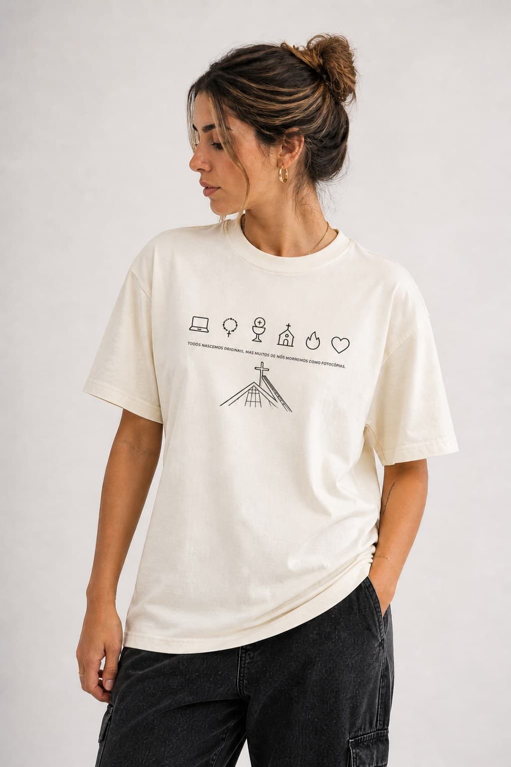 Camiseta "Todos nascemos originais"
